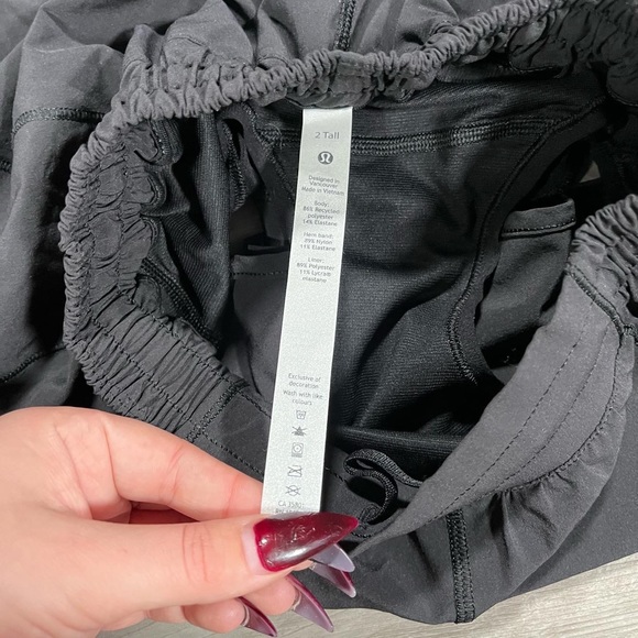 Lululemon Hotty Hot Short Il
*Long 4” LR - Picture 8 of 9